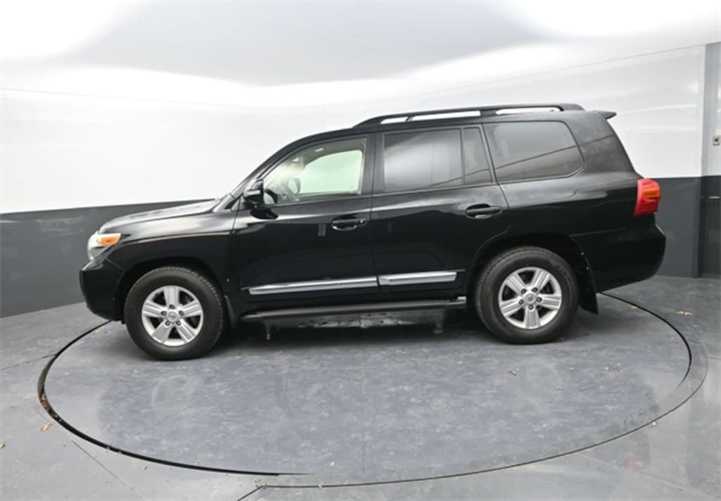 Used 2013 Toyota Land Cruiser Base SUV