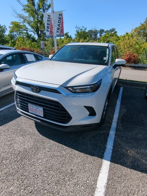 2024 Toyota Grand Highlander XLE photo 4