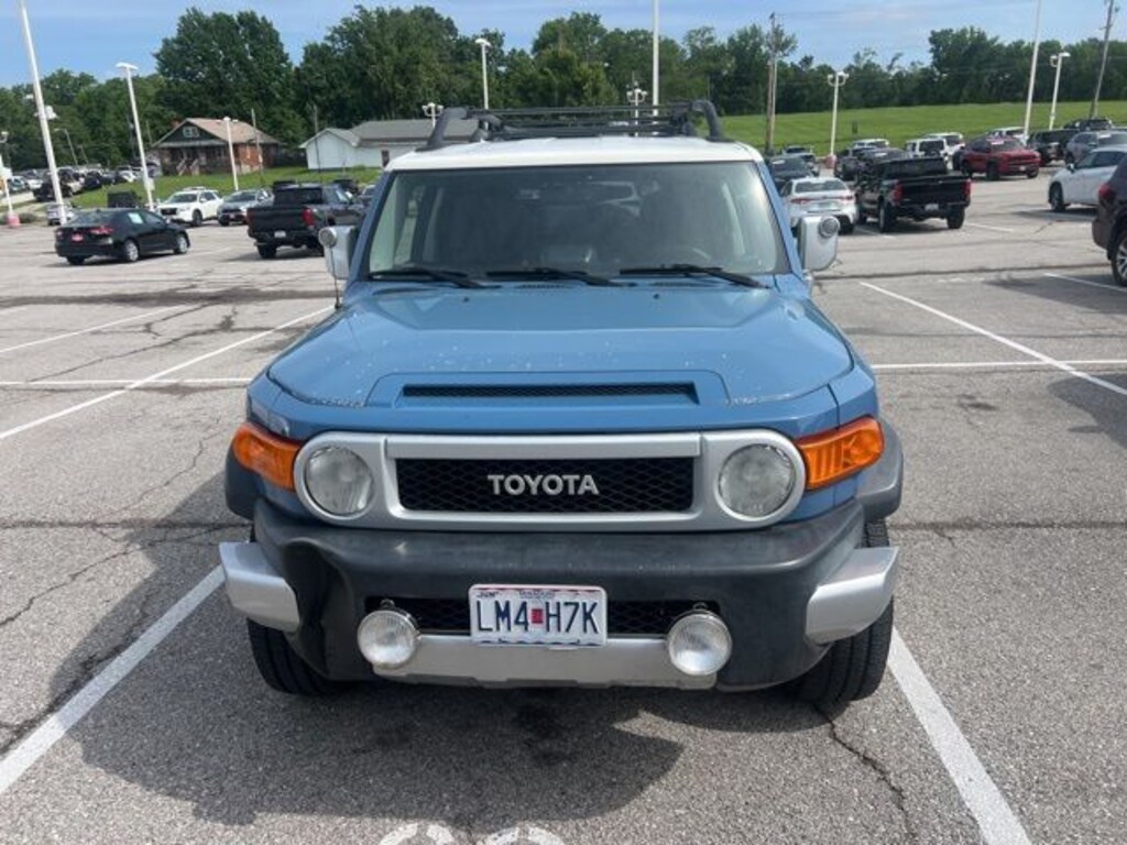 Used 2011 Toyota FJ Cruiser Base SUV