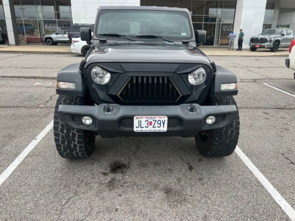 Used 2018 Jeep Wrangler Unlimited Sport SUV