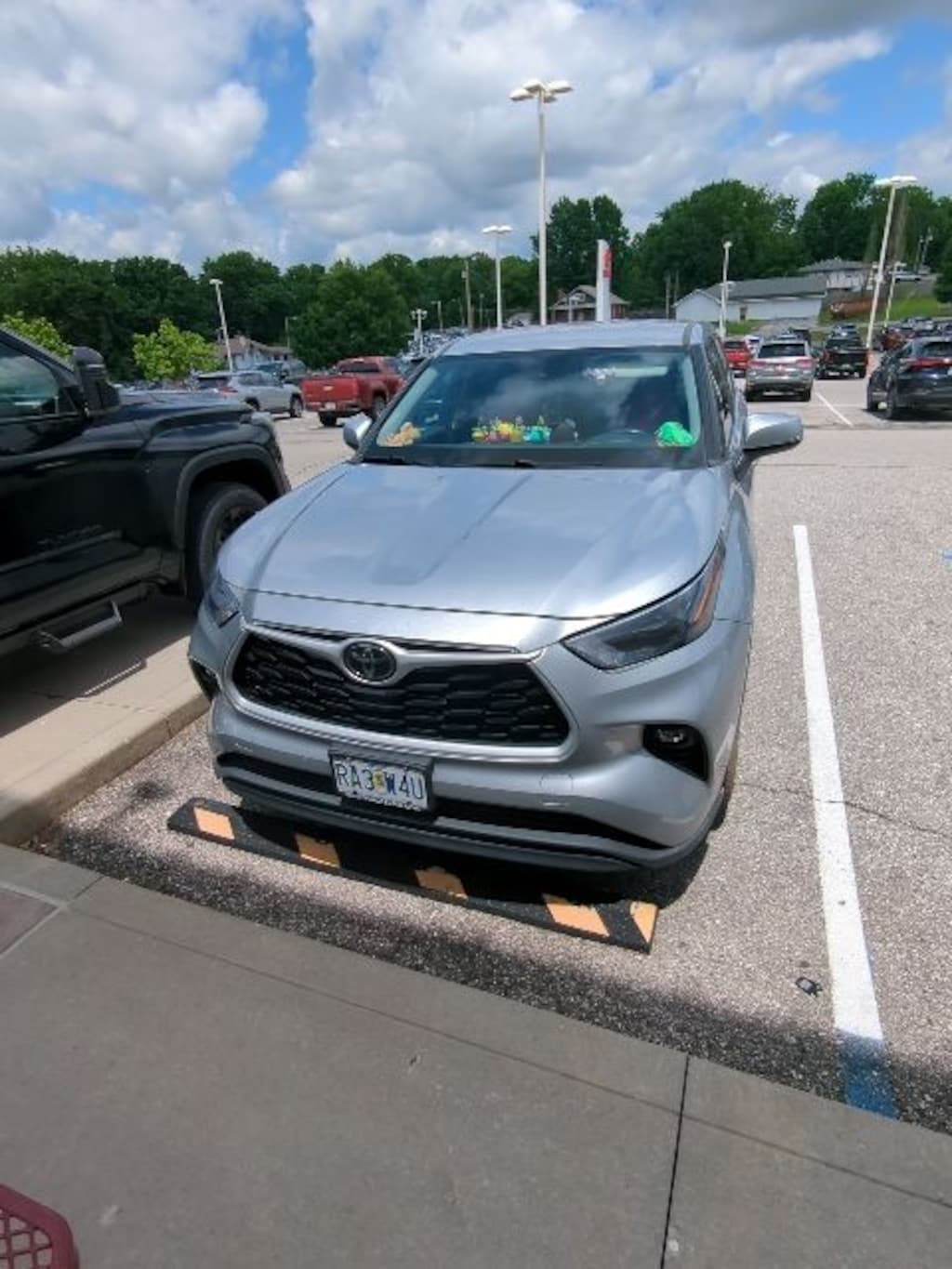 Used 2022 Toyota Highlander LE SUV