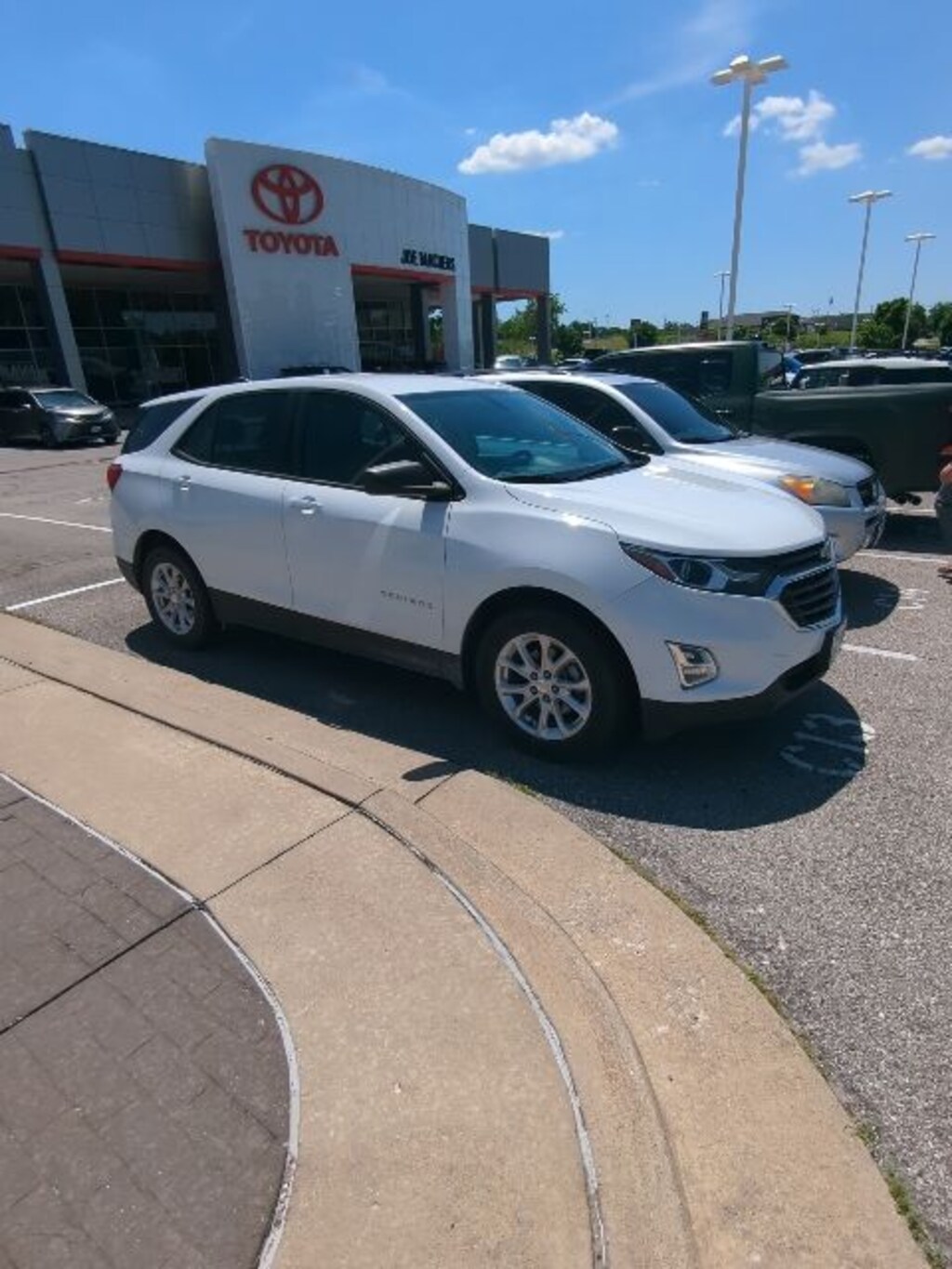 Used 2018 Chevrolet Equinox LS SUV