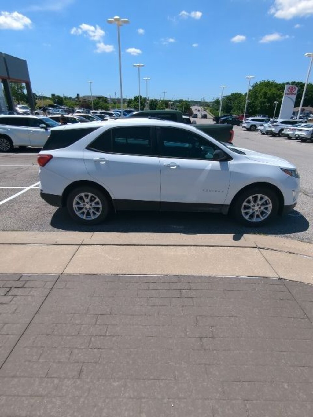 Used 2018 Chevrolet Equinox LS SUV