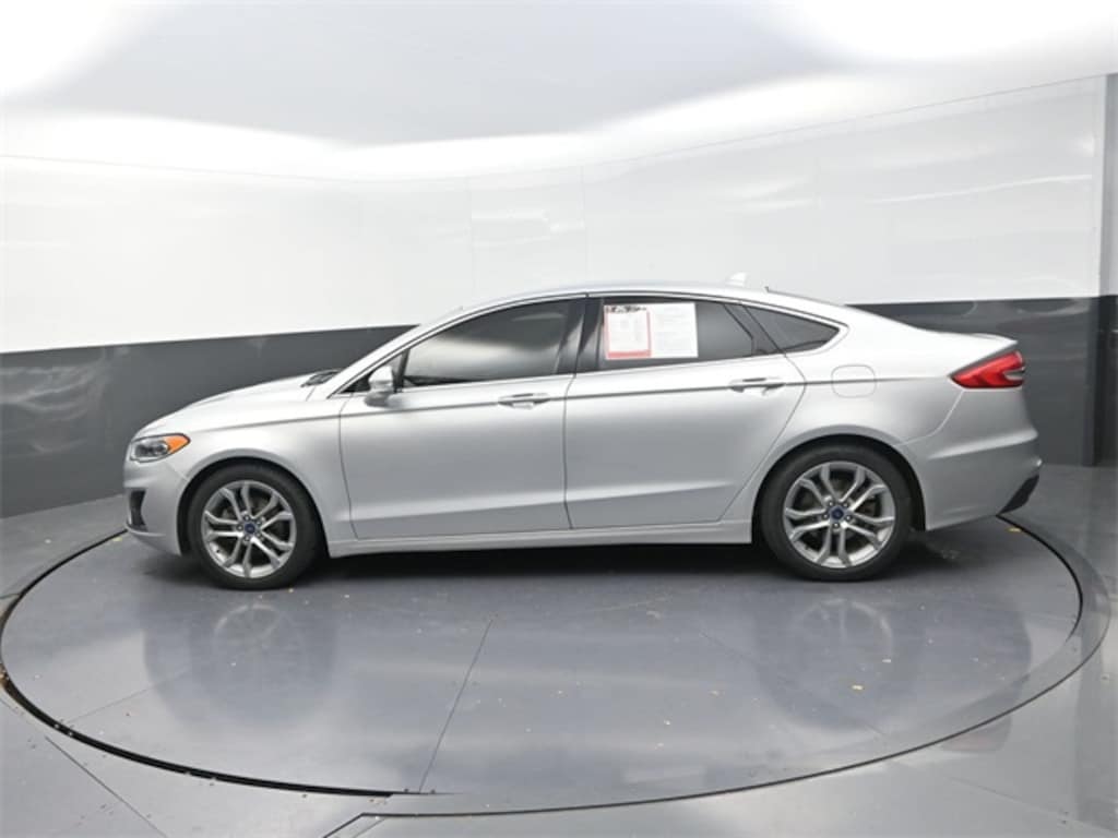 Used 2019 Ford Fusion SEL Sedan