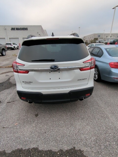 2025 Subaru Ascent Premium photo 2