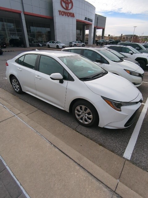 2024 Toyota Corolla LE photo 4