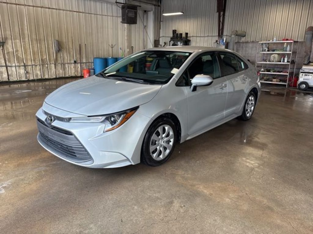 Used 2024 Toyota Corolla LE Sedan