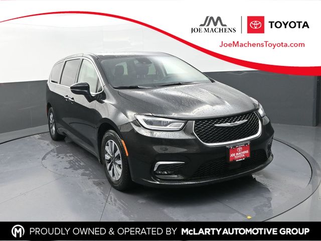 2023 Chrysler Pacifica Hybrid
