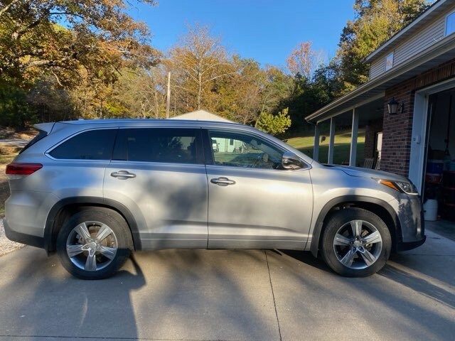 2018 Toyota Highlander Limited photo 2