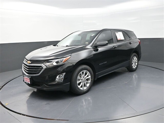 2021 Chevrolet Equinox LS photo 3