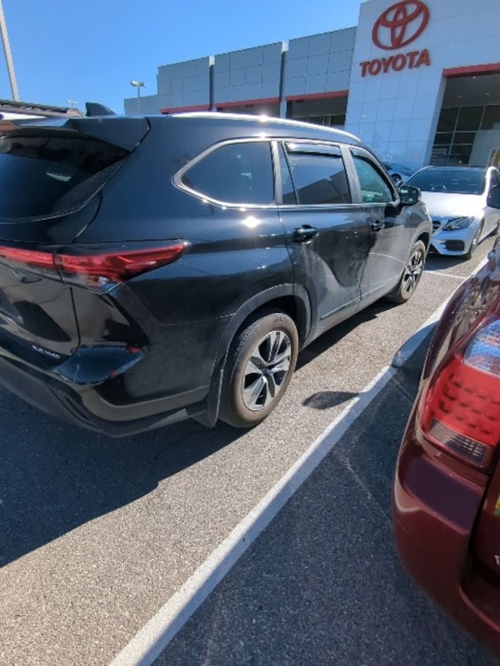 Used 2023 Toyota Highlander XLE SUV