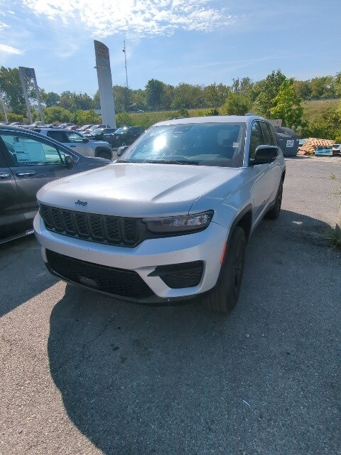 2024 Jeep Grand Cherokee Altitude X photo 4