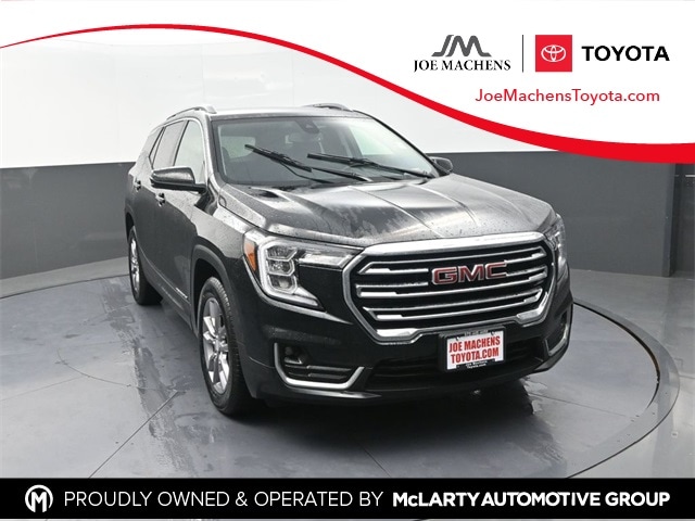 2024 GMC Terrain SLT's photo