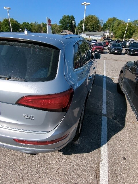 2016 Audi Q5 2.0T Premium Plus photo 2