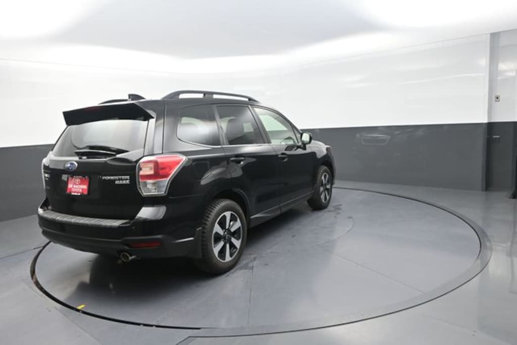 Used 2017 Subaru Forester 2.5i Limited SUV
