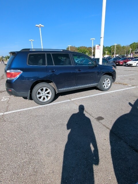 2013 Toyota Highlander SE photo 3