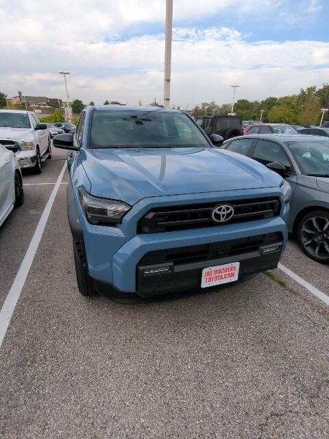 2025 Toyota 4Runner TRD Sport photo 2