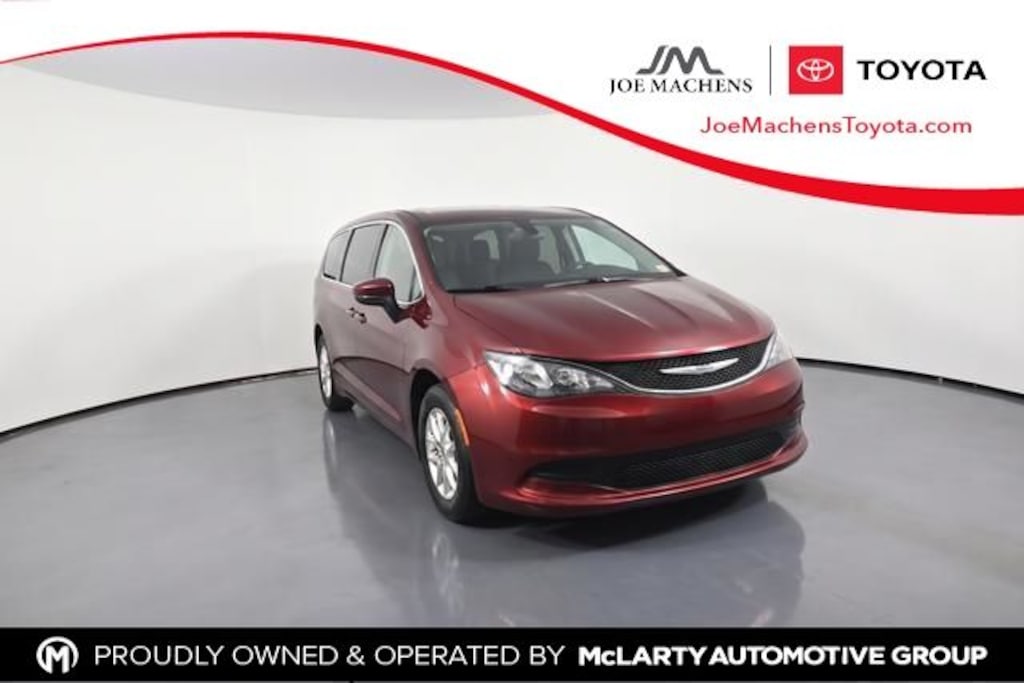 Used 2022 Chrysler Voyager LX Minivan/Van