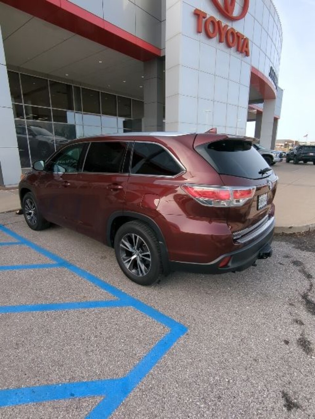 Used 2016 Toyota Highlander XLE V6 SUV