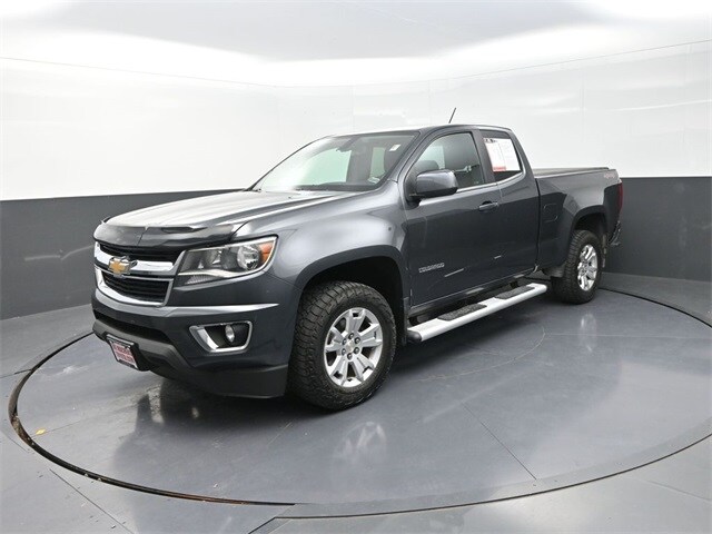 2016 Chevrolet Colorado LT photo 3