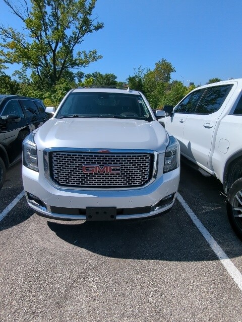2016 Gmc Yukon Denali photo 3