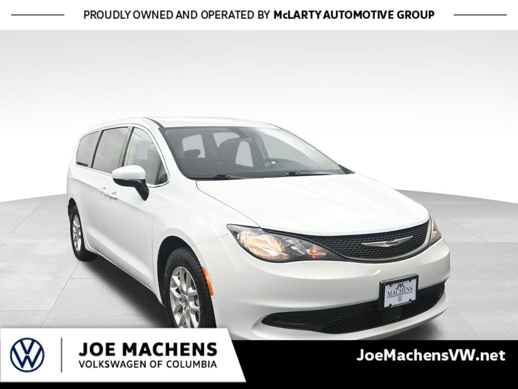 2022 Chrysler Voyager