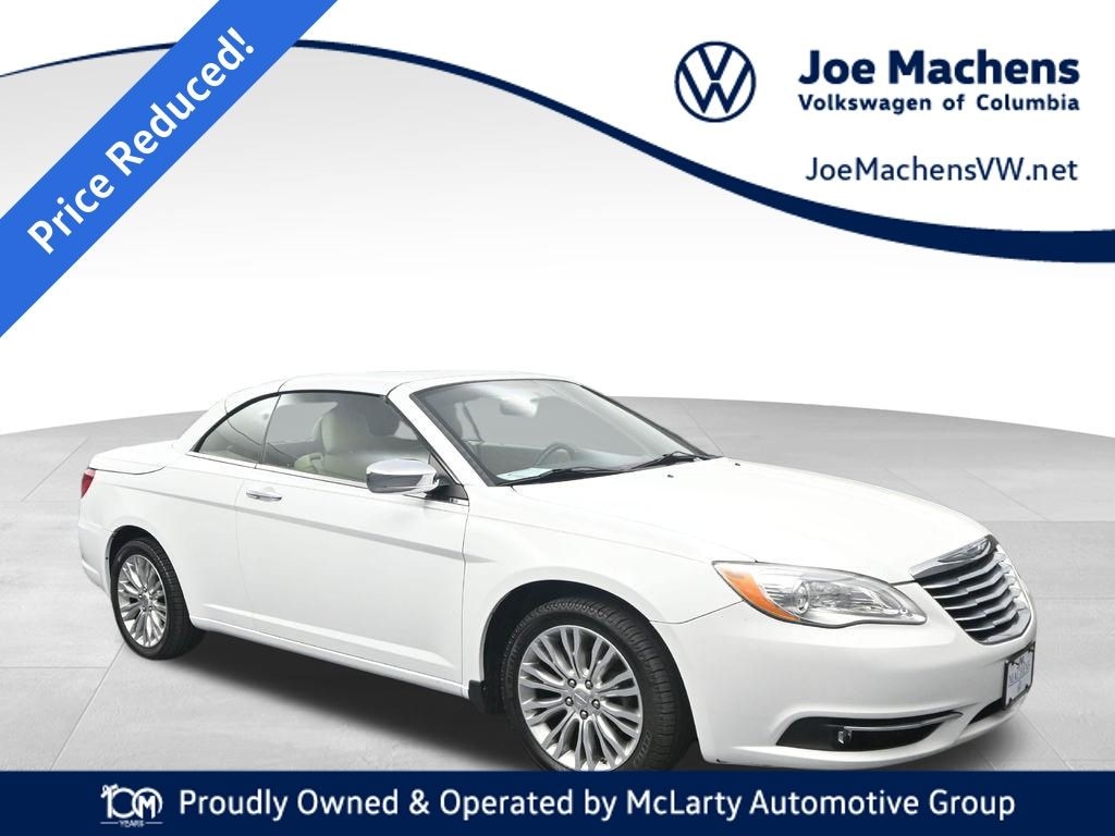 Used 2011 Chrysler 200 Limited Convertible