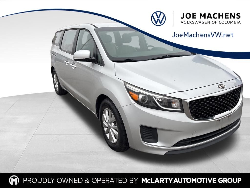 Used 2018 Kia Sedona L Minivan/Van