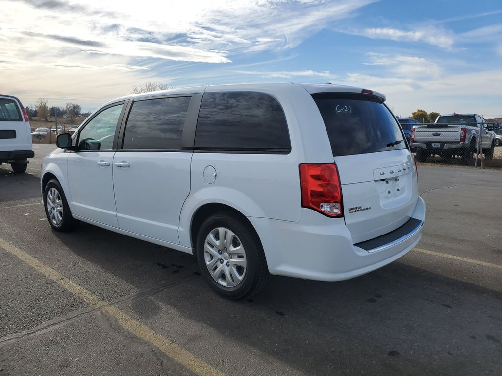 2018 Dodge Grand Caravan SE photo 3