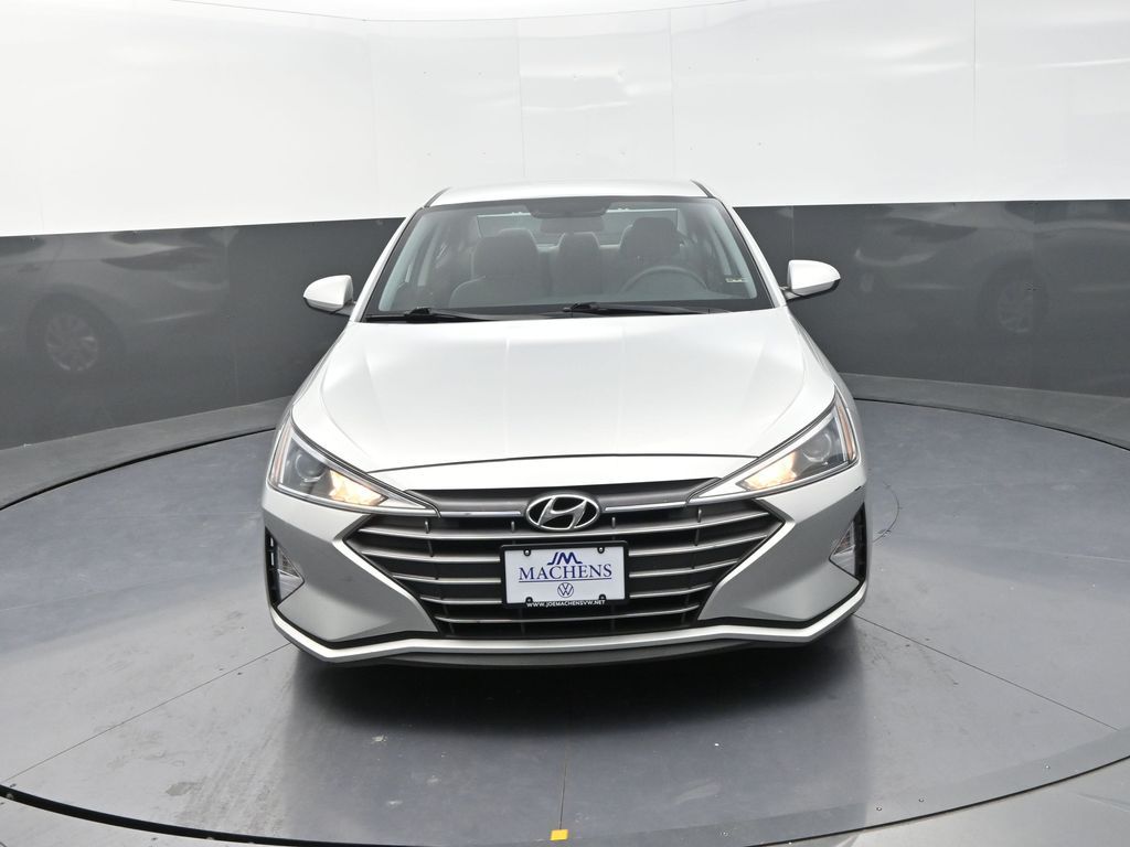 2019 Hyundai Elantra SE photo 2