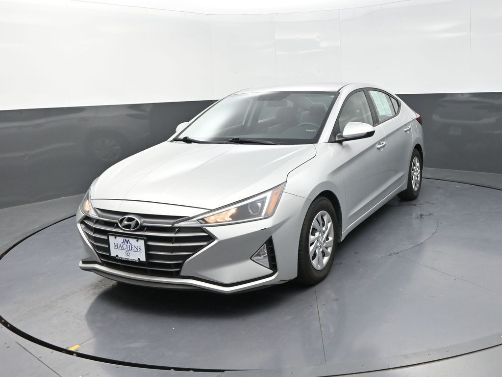 2019 Hyundai Elantra SE photo 3