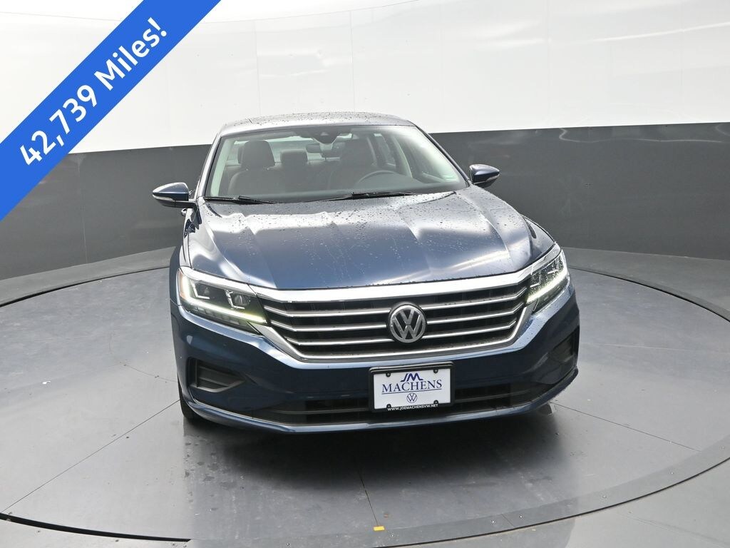 Used 2022 Volkswagen Passat 2.0T SE Sedan