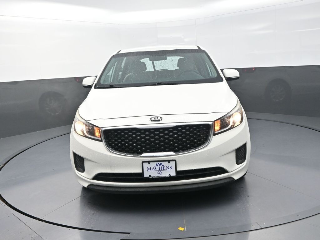 Used 2018 Kia Sedona L Minivan/Van