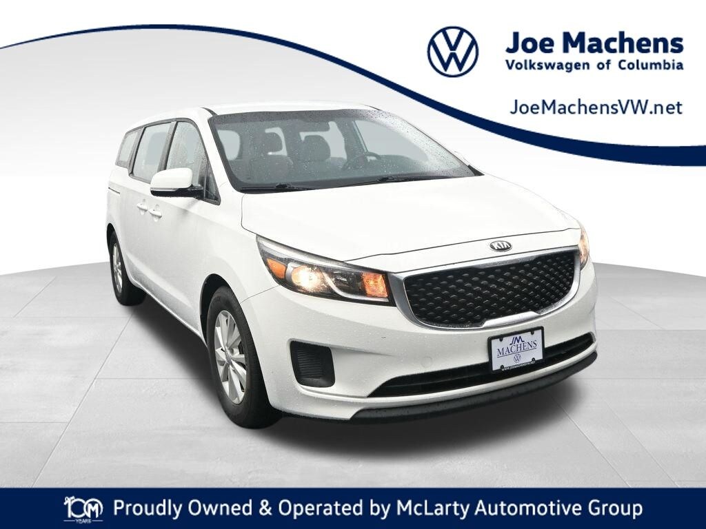 Used 2018 Kia Sedona L Minivan/Van