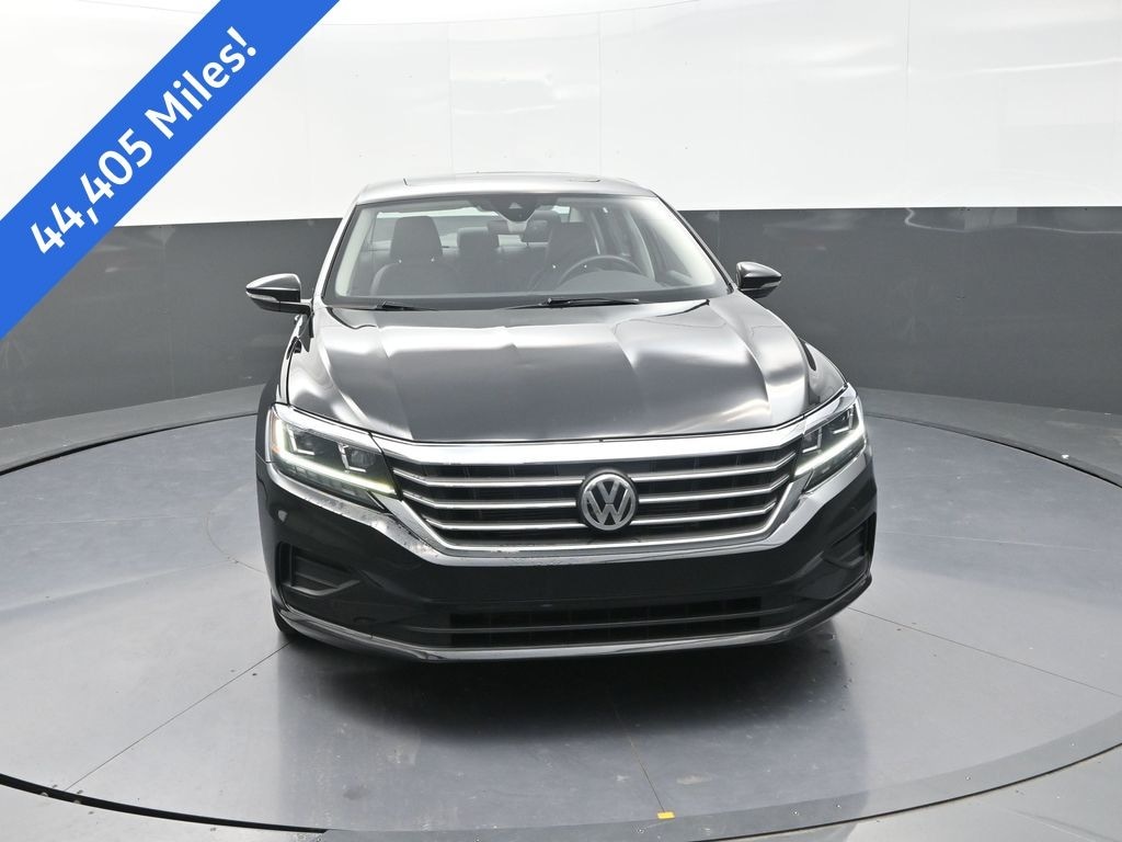 Used 2022 Volkswagen Passat 2.0T SE Sedan