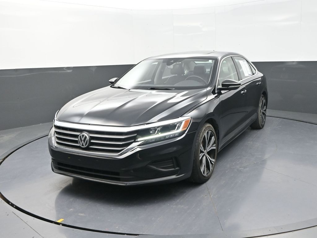 Used 2022 Volkswagen Passat 2.0T SE Sedan