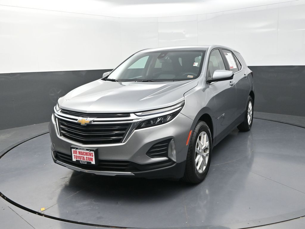 2023 Chevrolet Equinox LT photo 3