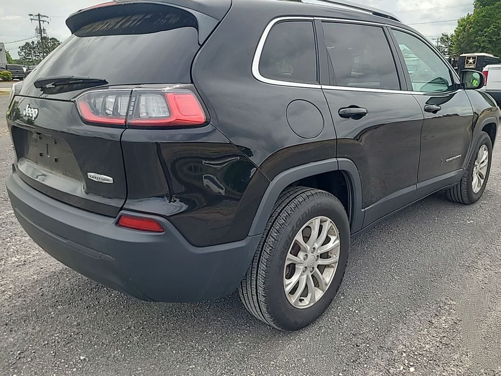 Used 2019 Jeep Cherokee Latitude SUV