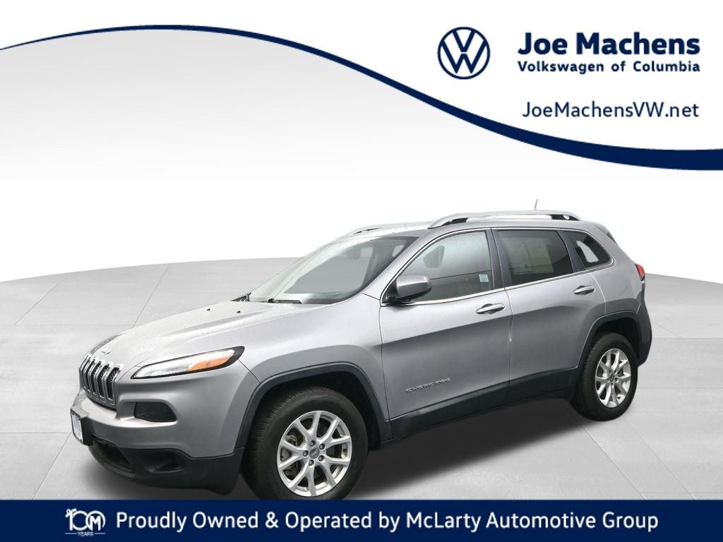 Used 2018 Jeep Cherokee Latitude SUV