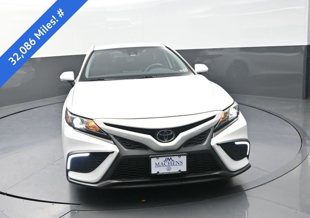 Used 2022 Toyota Camry SE Sedan