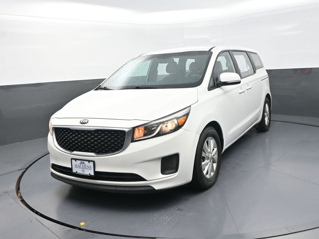 Used 2018 Kia Sedona L Minivan/Van