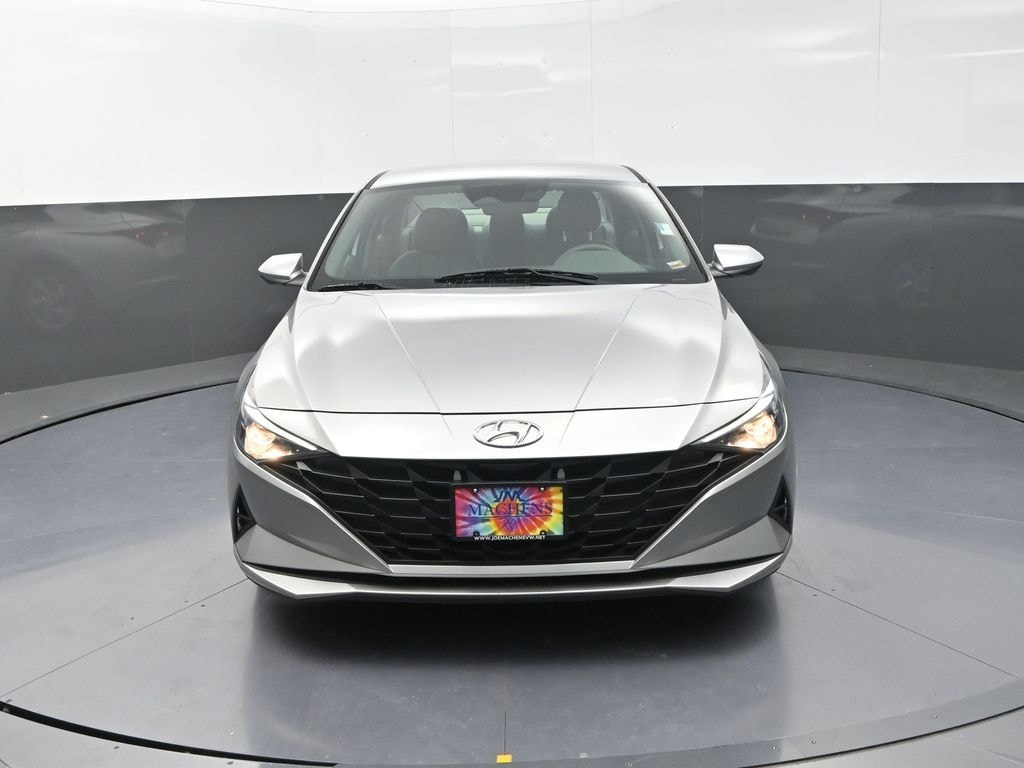 Used 2021 Hyundai Elantra SE Sedan