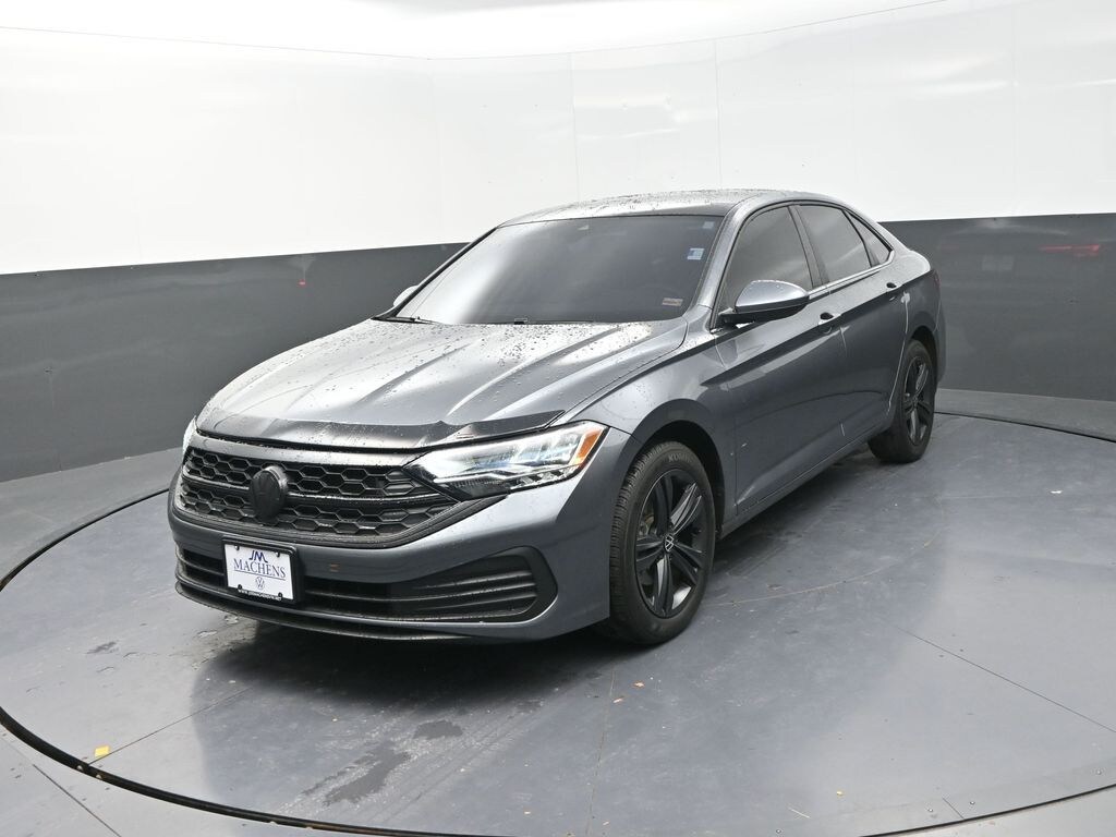 Used 2024 Volkswagen Jetta 1.5T SE Sedan