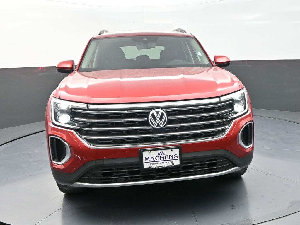 Used 2025 Volkswagen Atlas 2.0T SE w/Technology SUV