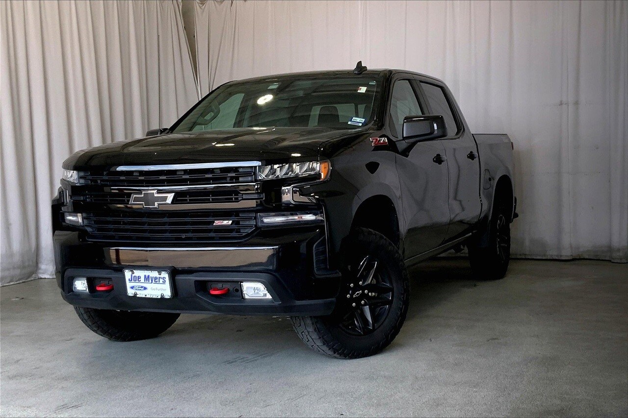 2021 Chevrolet Silverado 1500 LT Trail Boss photo 2