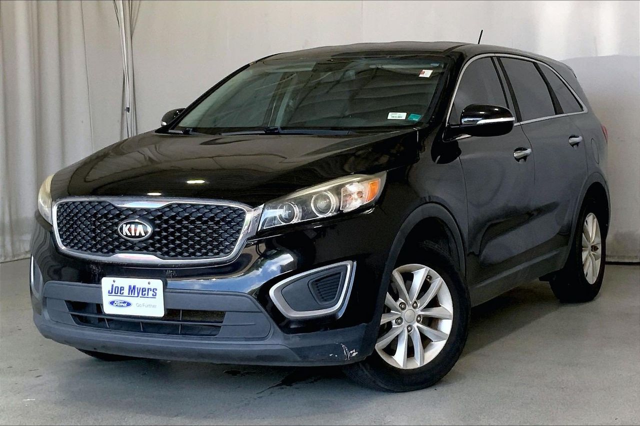Used 2016 Kia Sorento L with VIN 5XYPG4A32GG167569 for sale in Jersey Village, TX