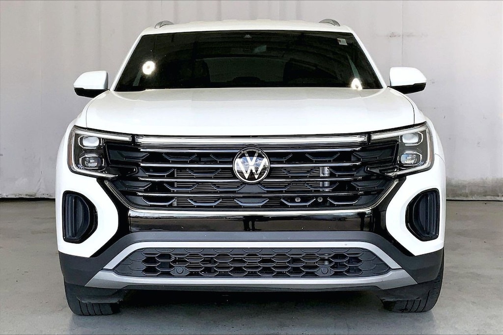 Used 2024 Volkswagen Atlas Cross Sport 2.0T SE SUV