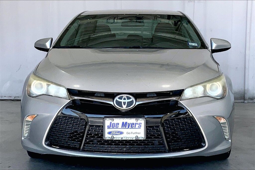 Used 2016 Toyota Camry LE Sedan