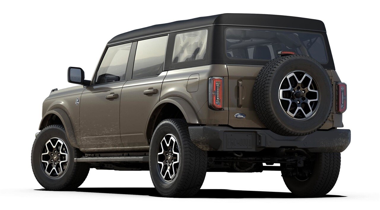 2025 Ford Bronco Outer Banks photo 2
