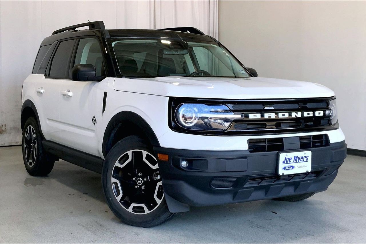 2023 Ford Bronco Sport Outer Banks 4X4's photo